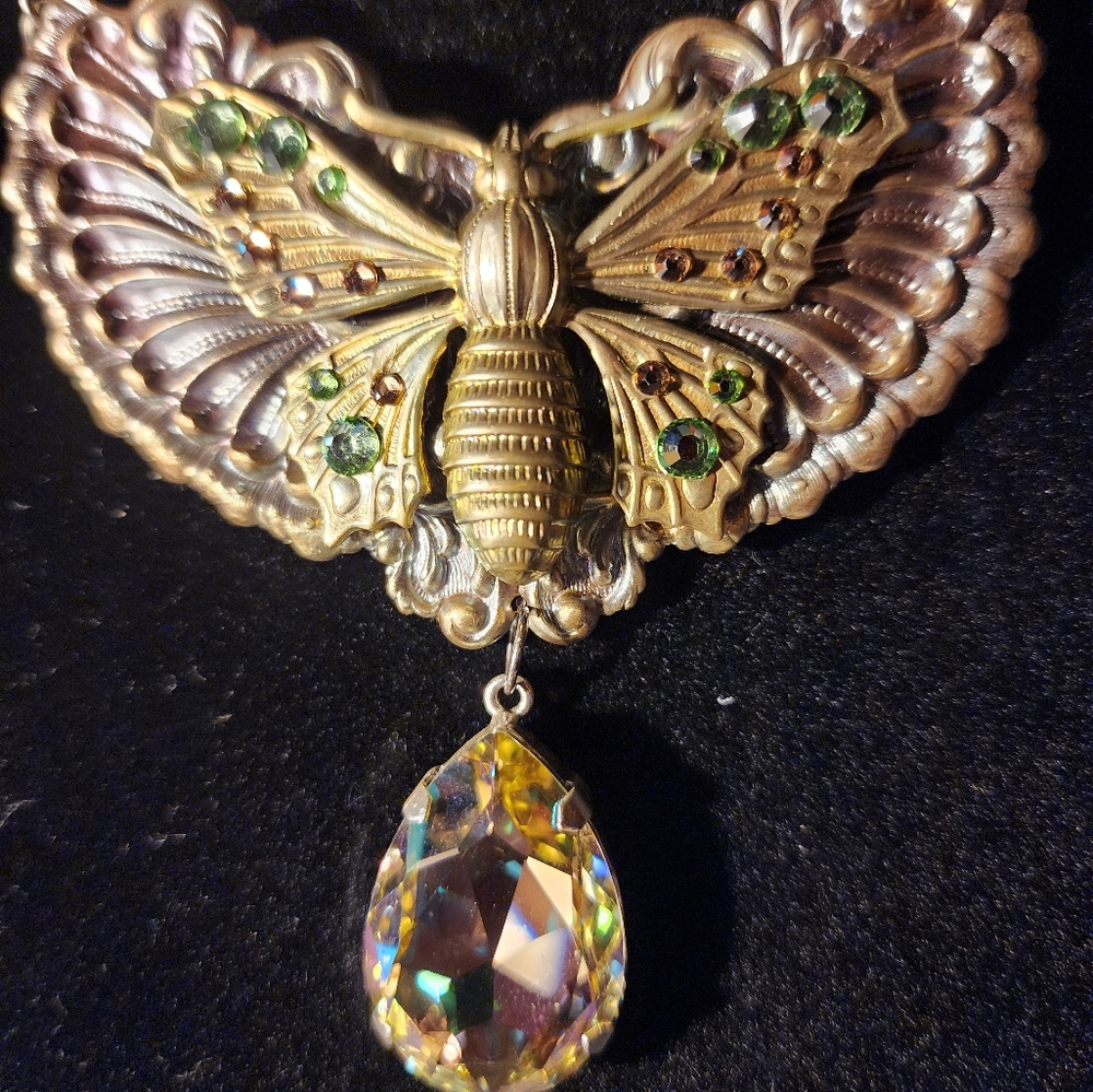 Vintage Butterfly Statement Necklace with Crystal Drop - Picture 10 of 11